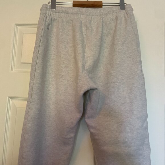 Aritzia TNA Cozy Fleece Boyfriend Sweatpants – Size XS – Light Grey - Picture 5 of 5